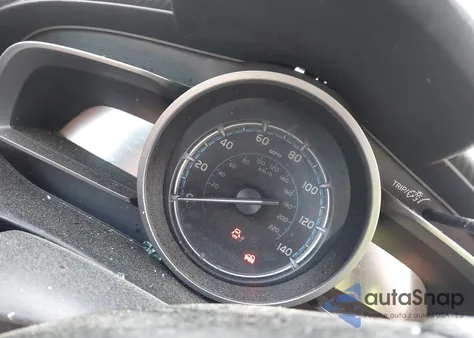 2019 Toyota Yaris L z USA, uszkodzony, nr VIN 3MYDLBYV8KY512068